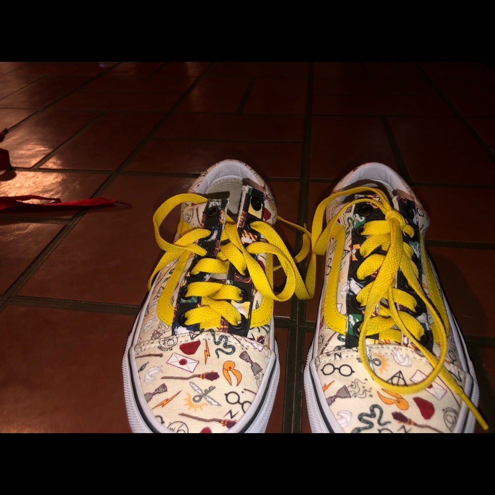 Custom Harry Potter vans